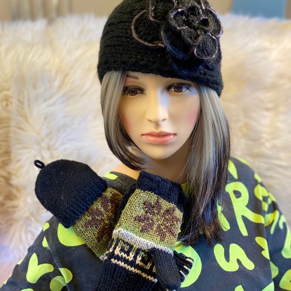 Knitted sequin flower head wrap and gloves set - Picture 2 of 5